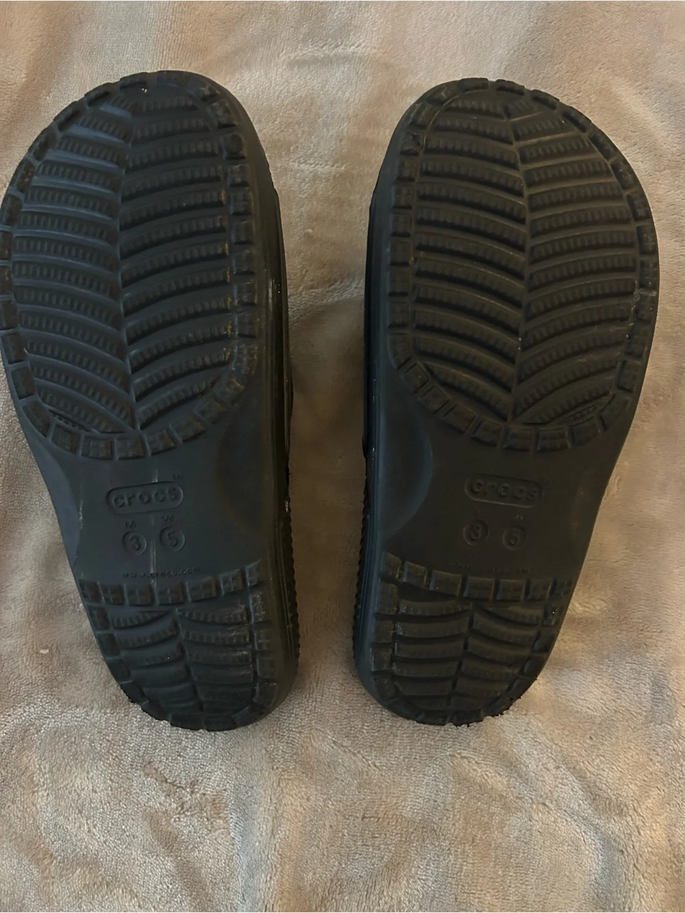 CROCS Black Slide Sandals with Vent Holes Size 3 1/2 Like New